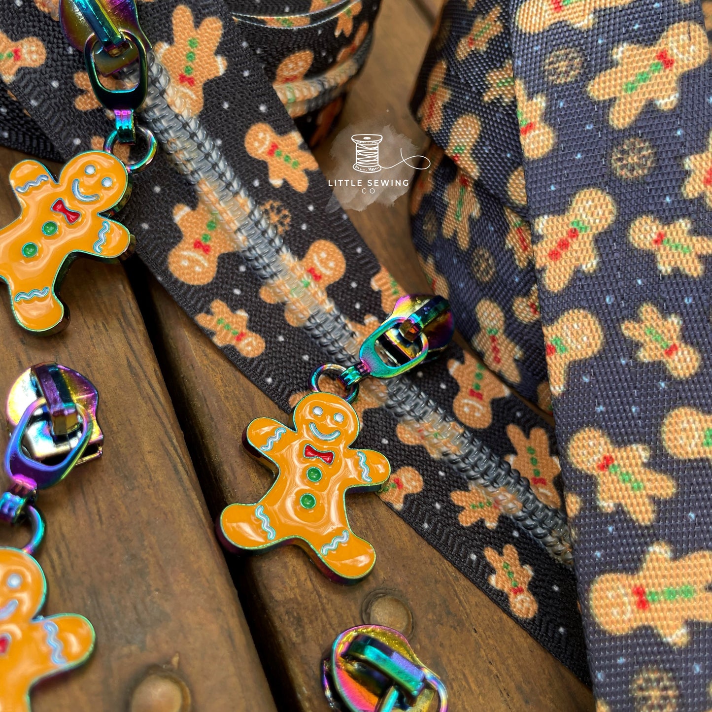 Gingerbread Man Zipper Pull #5