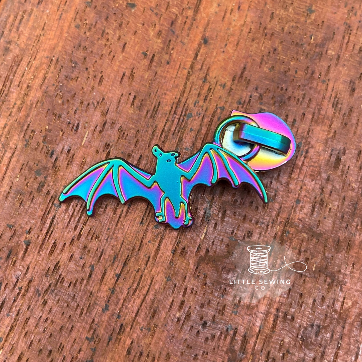 Bats #5 Zipper Pull