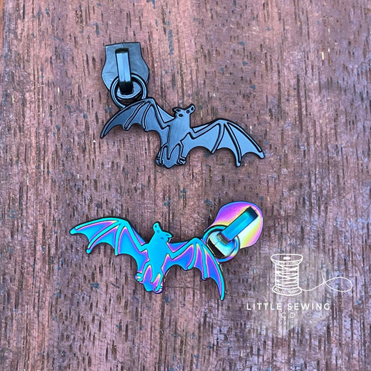 Bats #5 Zipper Pull