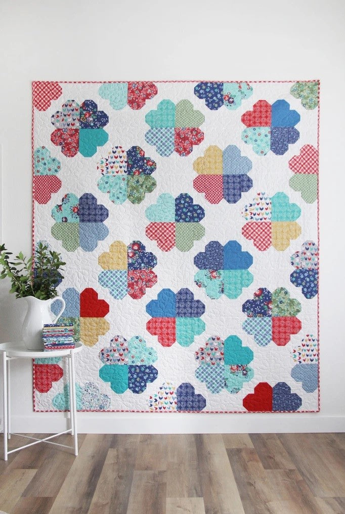 Clover #194 Pattern by Cluck Cluck Sew