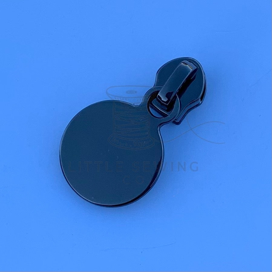 Flat Circle #5 Zipper Pull