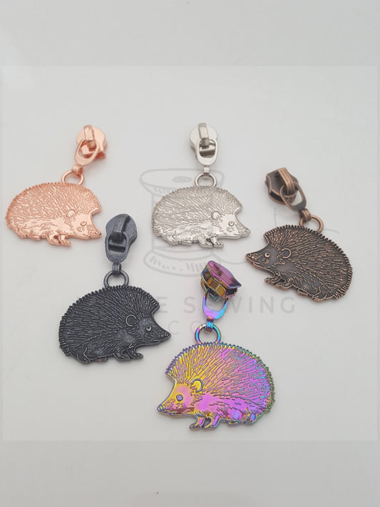 Hedgehog #5 Zipper Pull