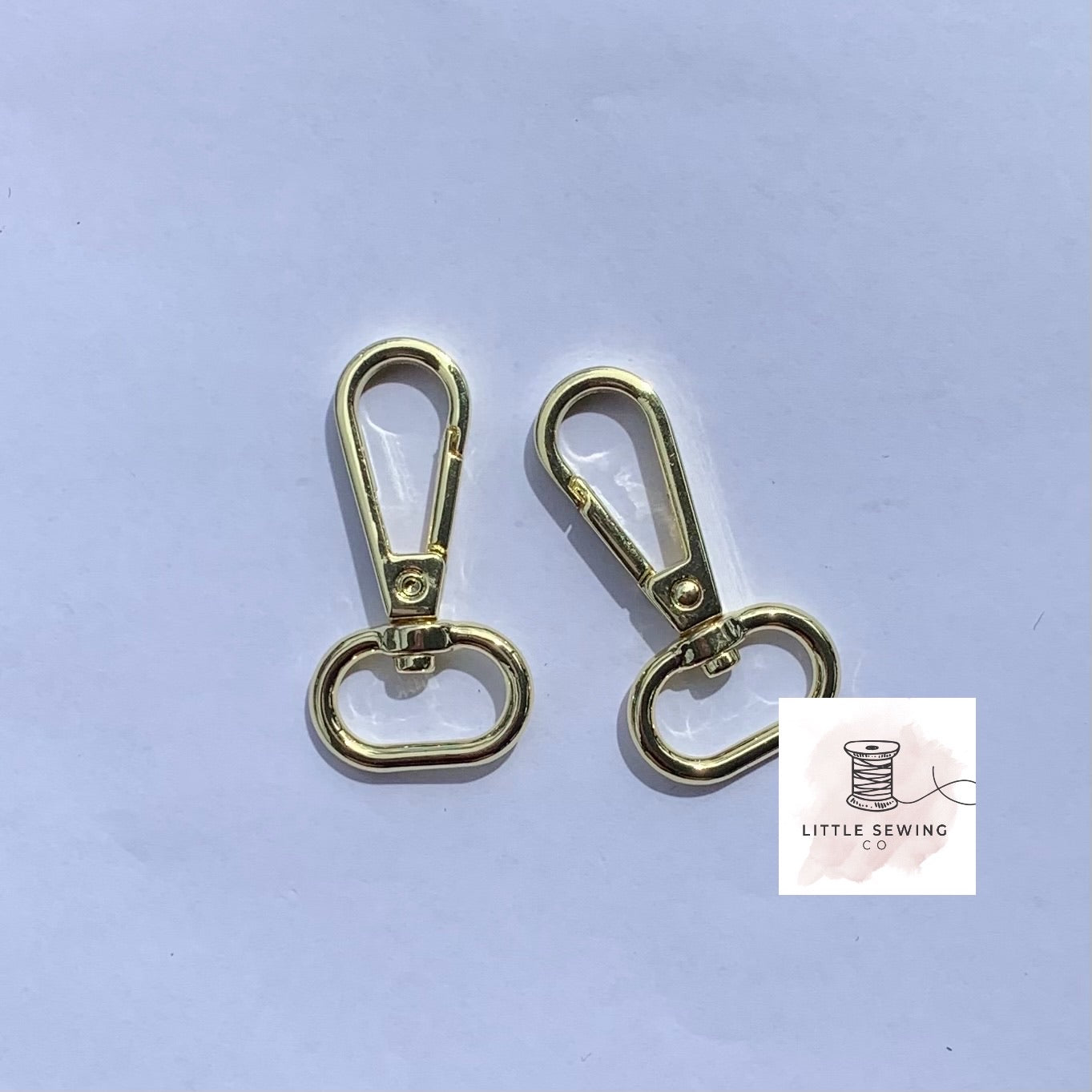 3/4” Swivel Hooks (20mm)