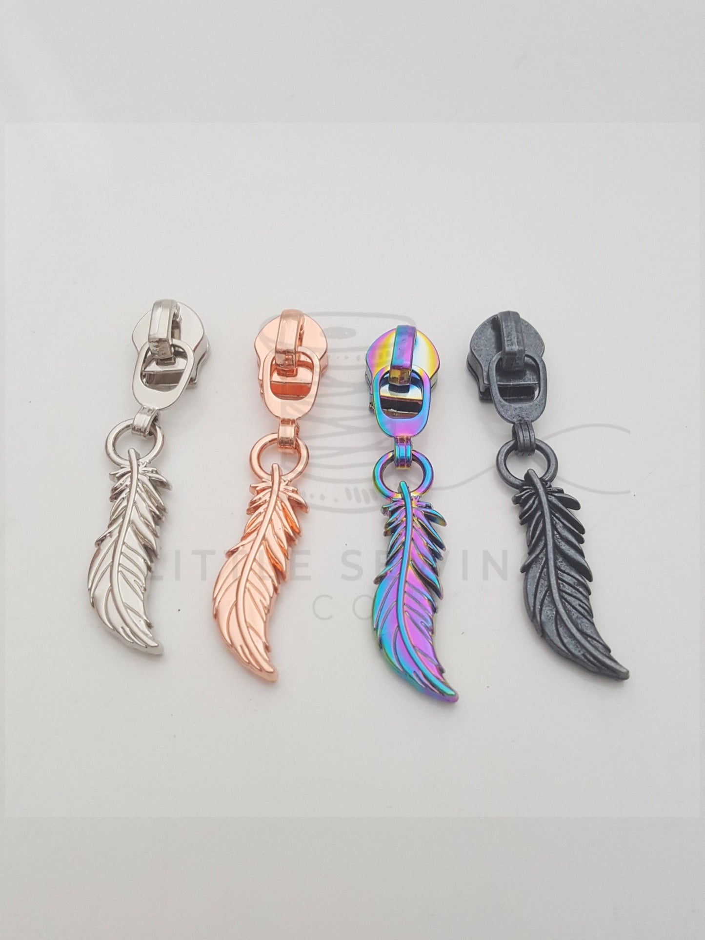 Feather #5 Zipper Pull
