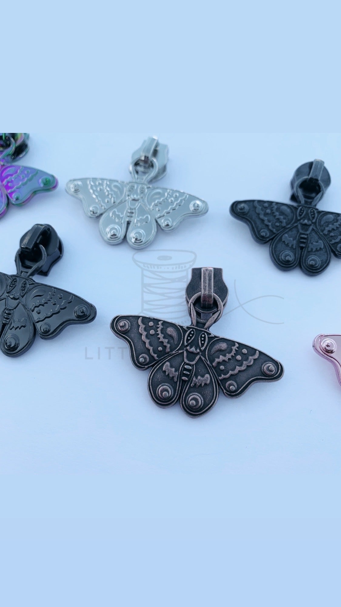 Moth Zipper Pull #5