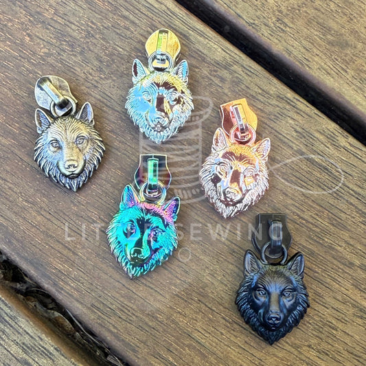 Wolf Zipper Pull #5