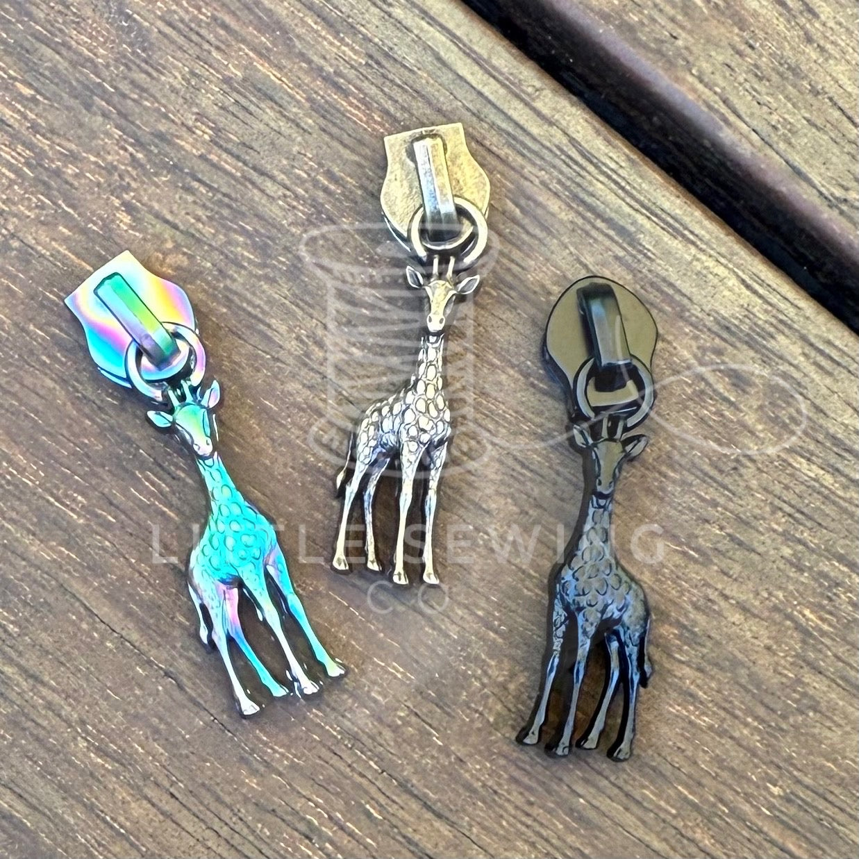 Giraffe Zipper Pull #5
