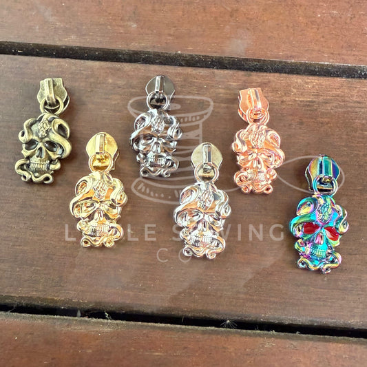 Skull Zipper Pull #5