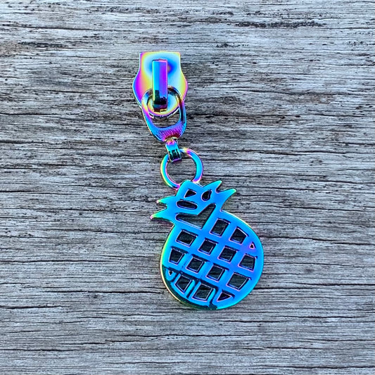 Pineapple #5 Zipper Pull